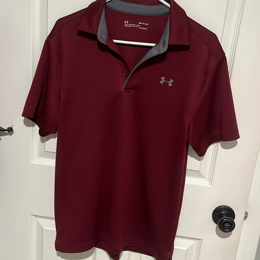 Under armor burgundy men’s polo